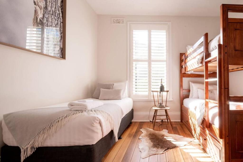 Historic Beauty In The Cbd! Parking And Wifi Apartment Launceston Bagian luar foto